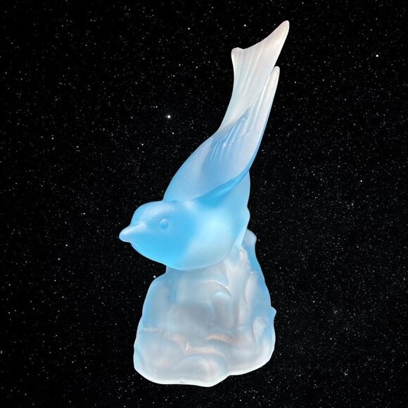 L.E Smith Art Glass Satin Frosted Light Blue Bird Figure 8.75”T 6”W - Picture 2 of 11